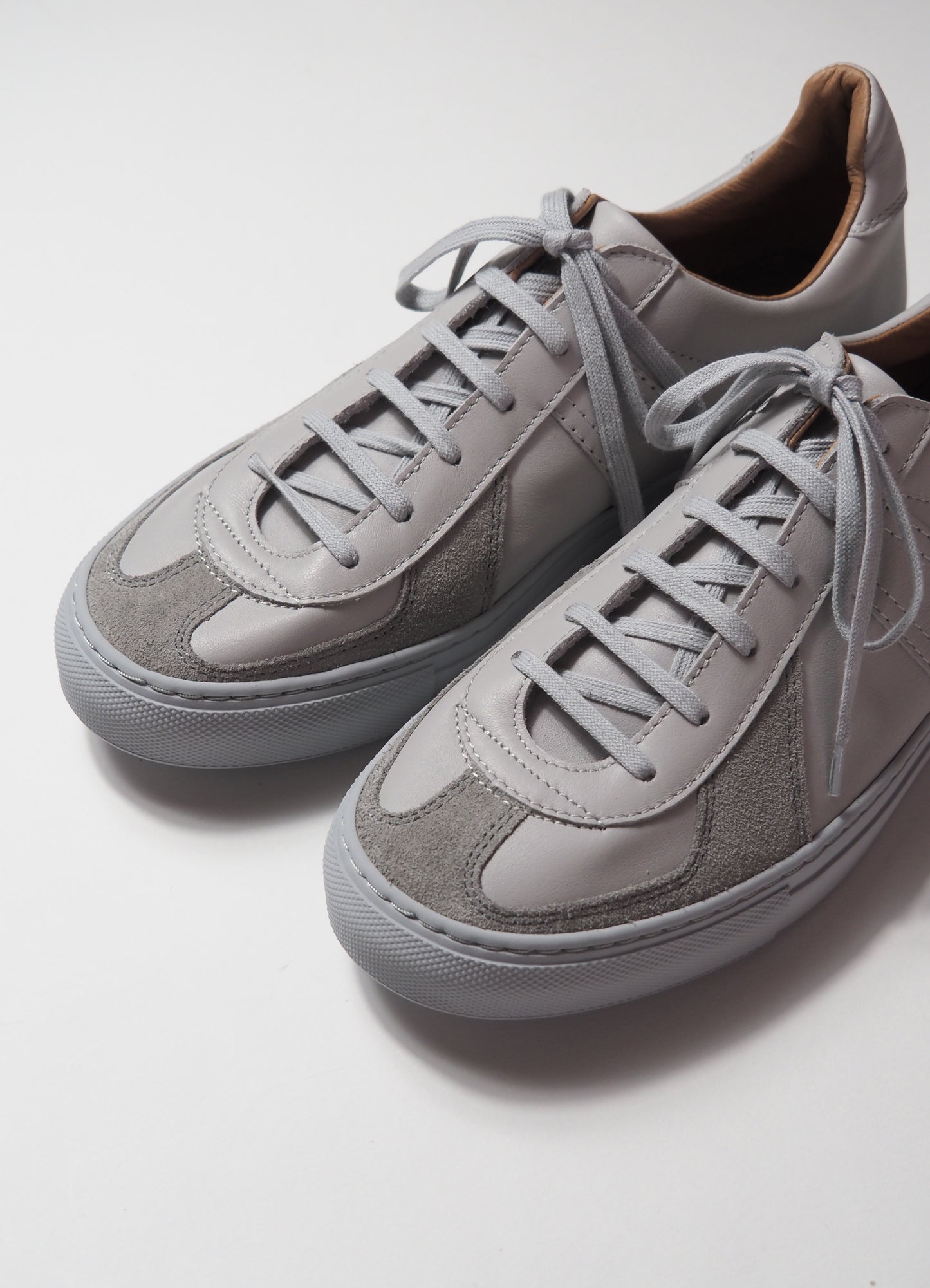 1777SL GERMAN MILITARY TRAINER -LT GRAY/LT GRAY SOLE
