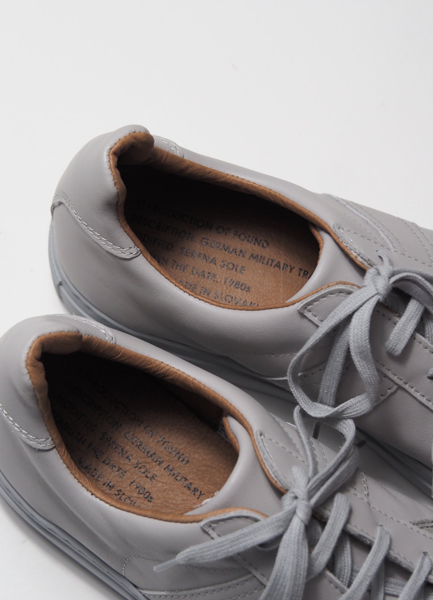 1777SL GERMAN MILITARY TRAINER -LT GRAY/LT GRAY SOLE
