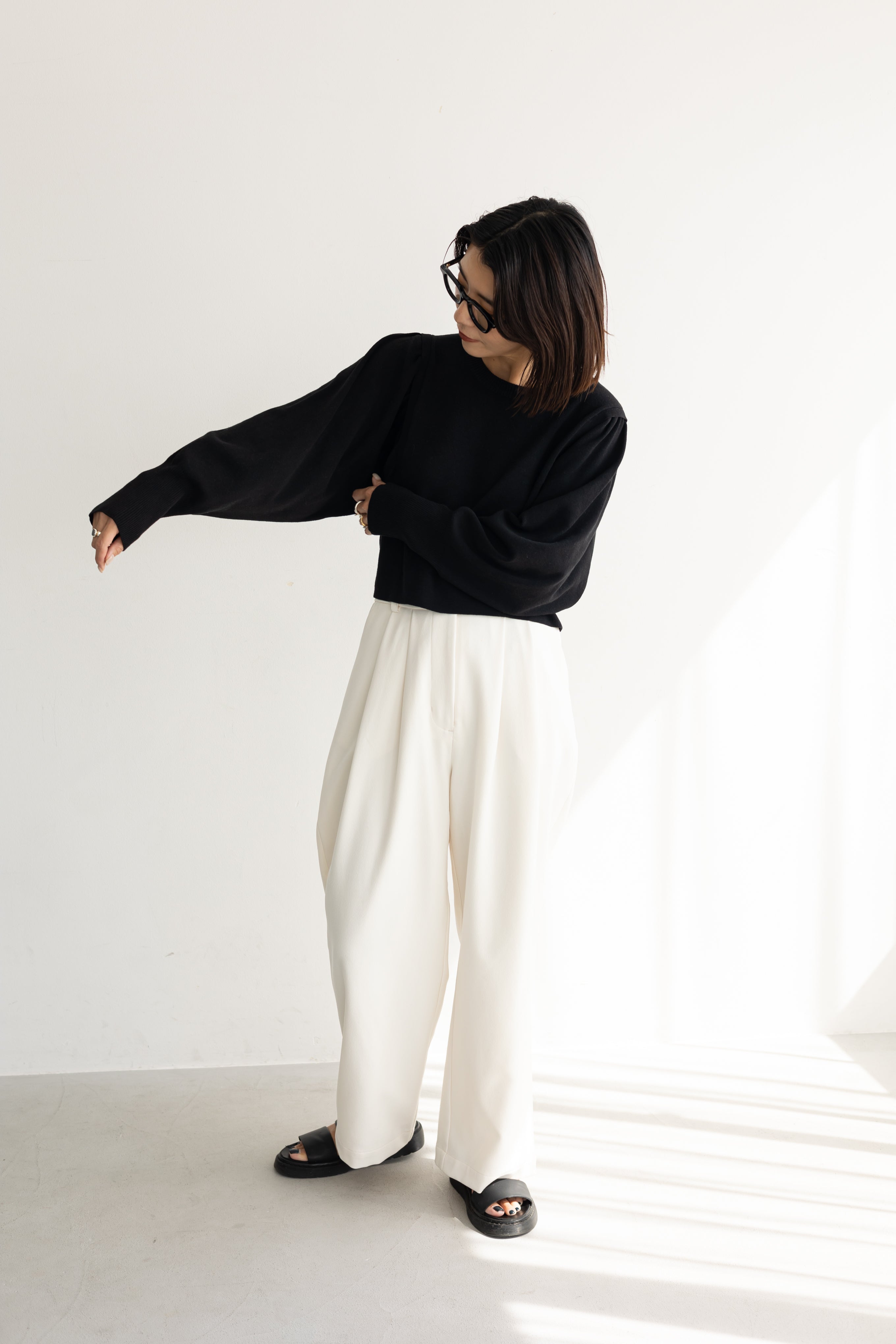 (WOMEN) ギャザースリーブニットトップス [CAI4565]