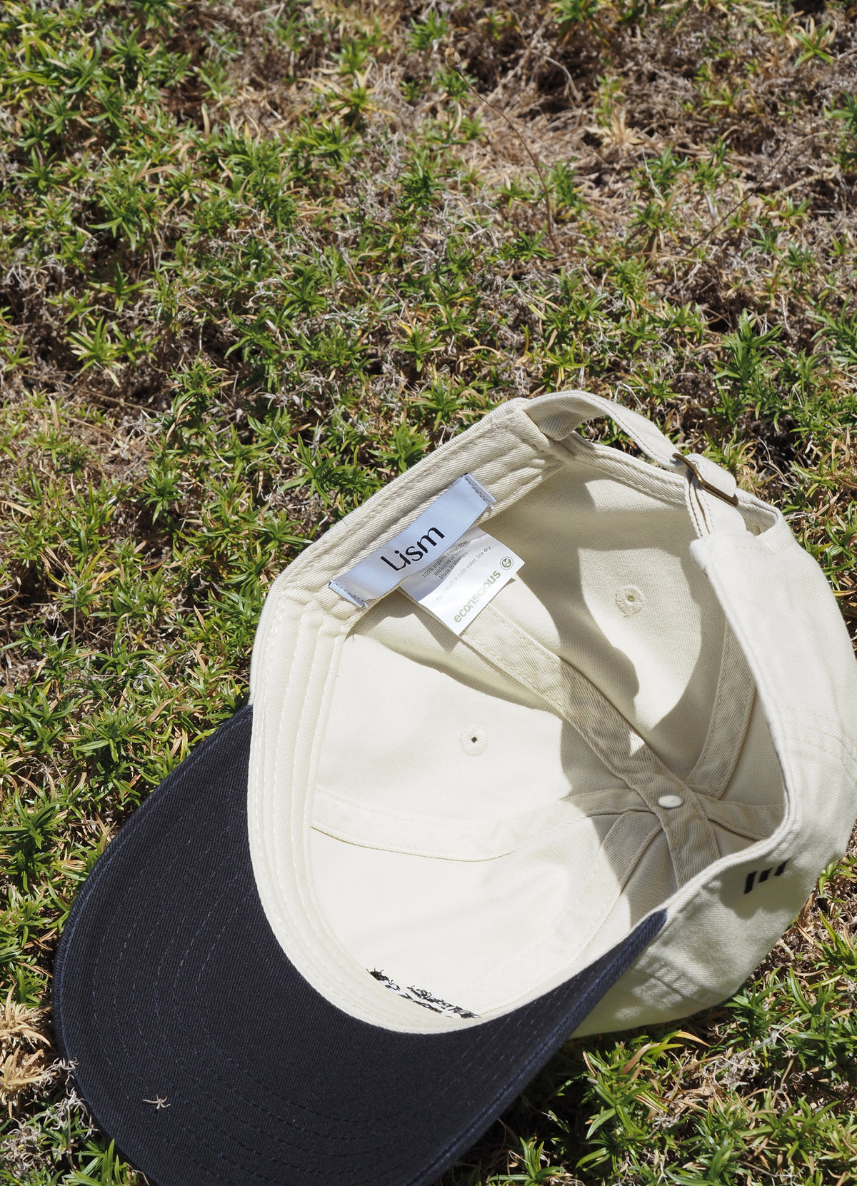 SIMPLE Embroidery Baseball CAP / Lism Original