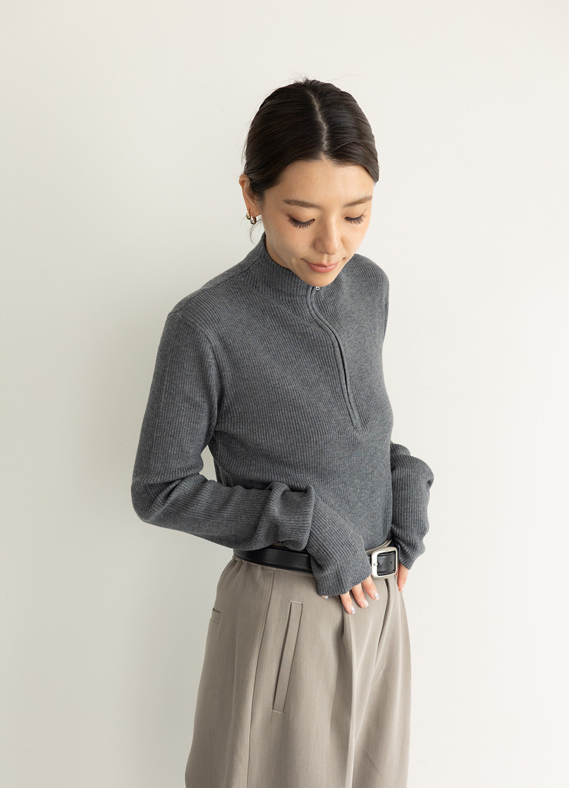 (WOMEN) ハンドウォーマージップニットトップス [A313701]