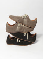 GERMAN MILITARY TRAINER [1714S]