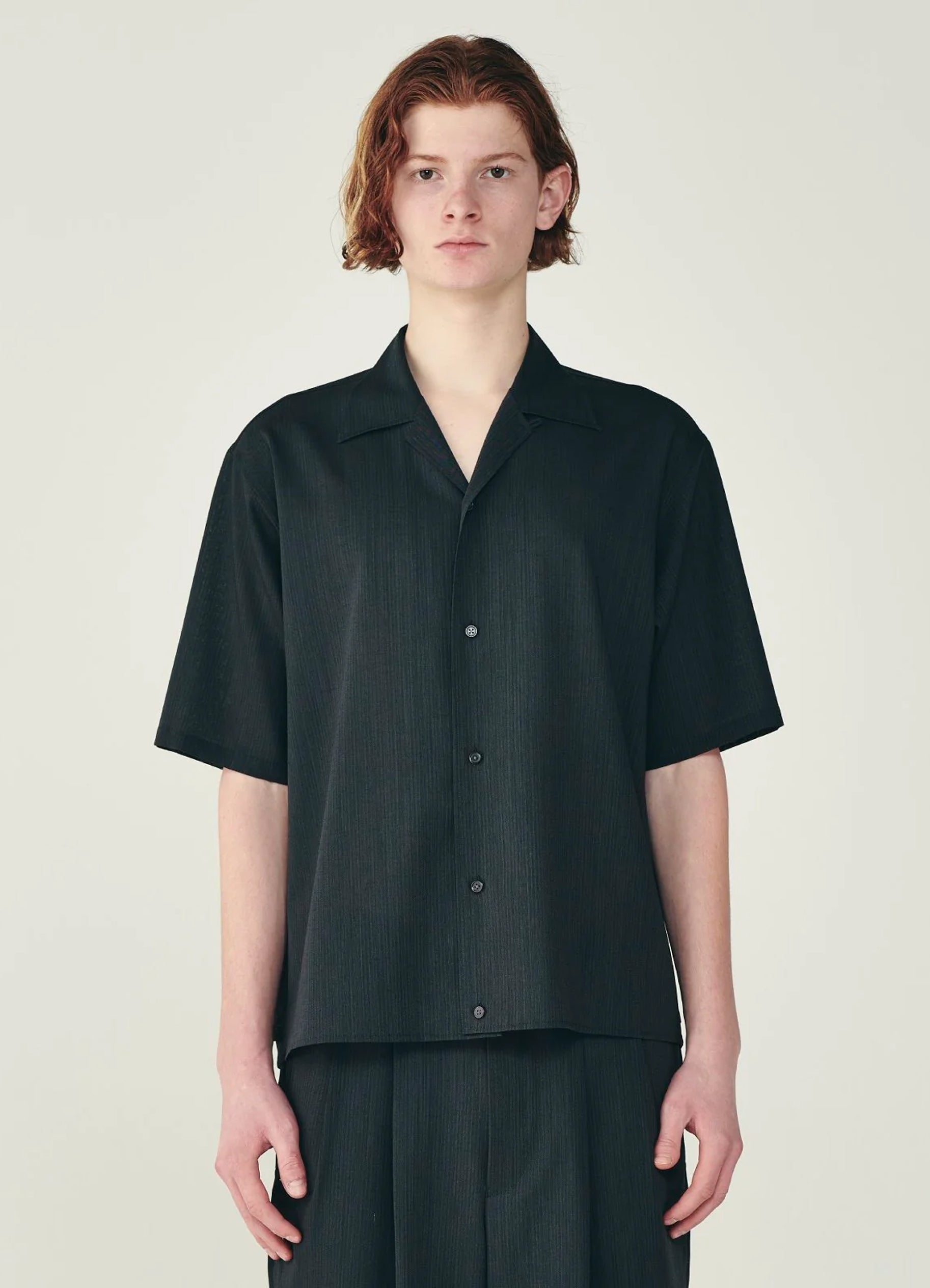 Open Collar S/S Shirt With Hem Tab -Wool High Twist Tropical-[M26B08SH02B]