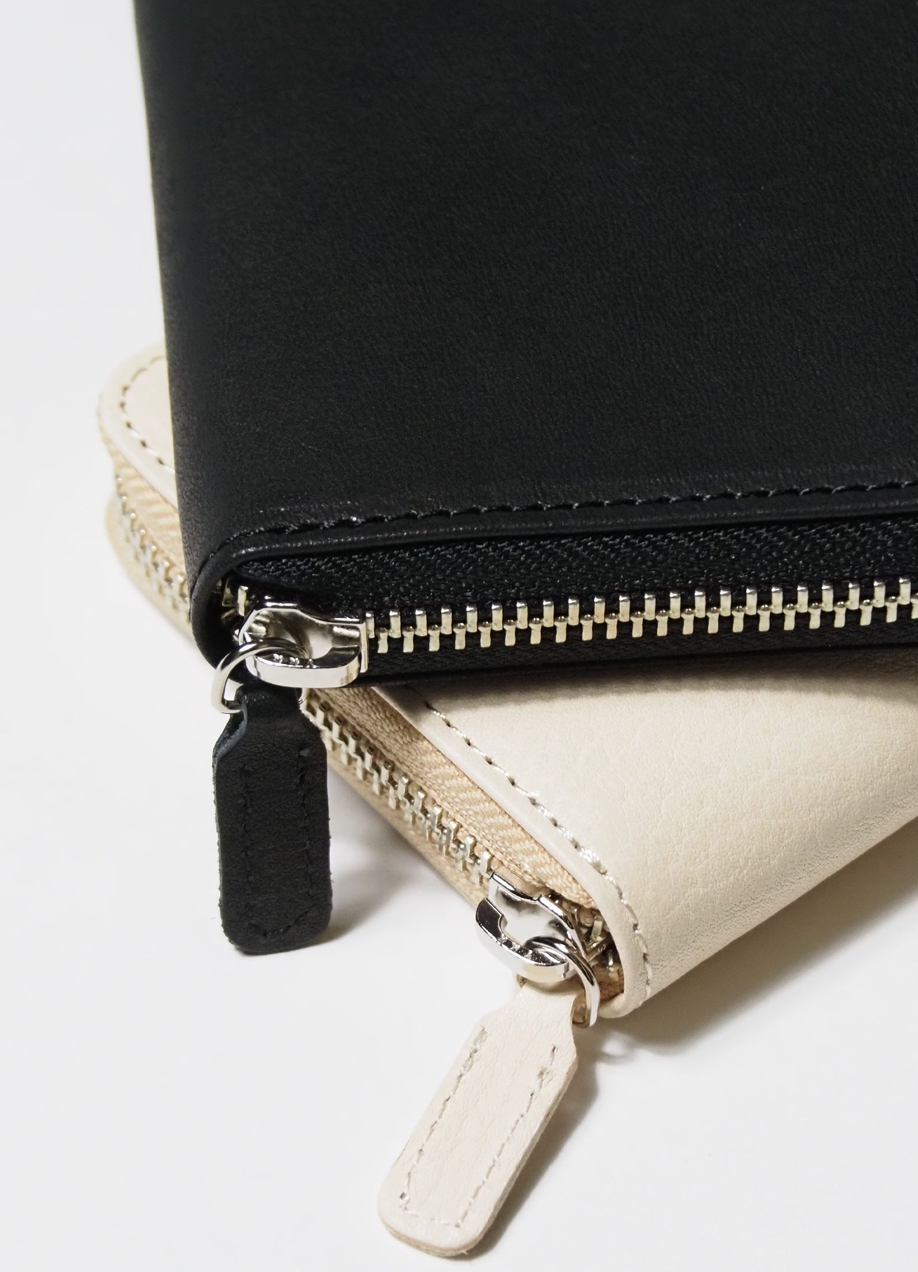 CRONY (クルニー) / Mini Round Zip Wallet [CRNU-02]