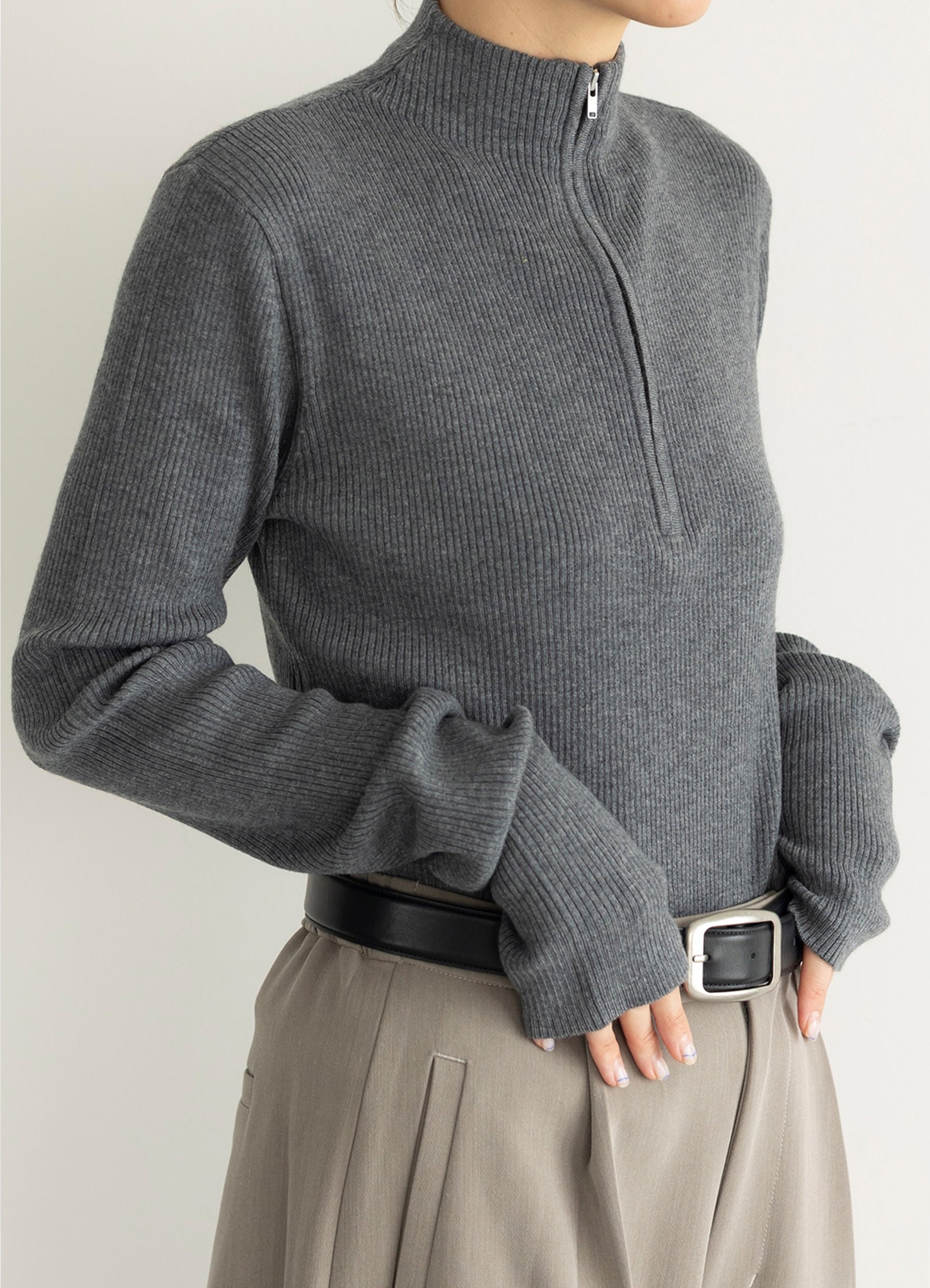 (WOMEN) ハンドウォーマージップニットトップス [A313701]