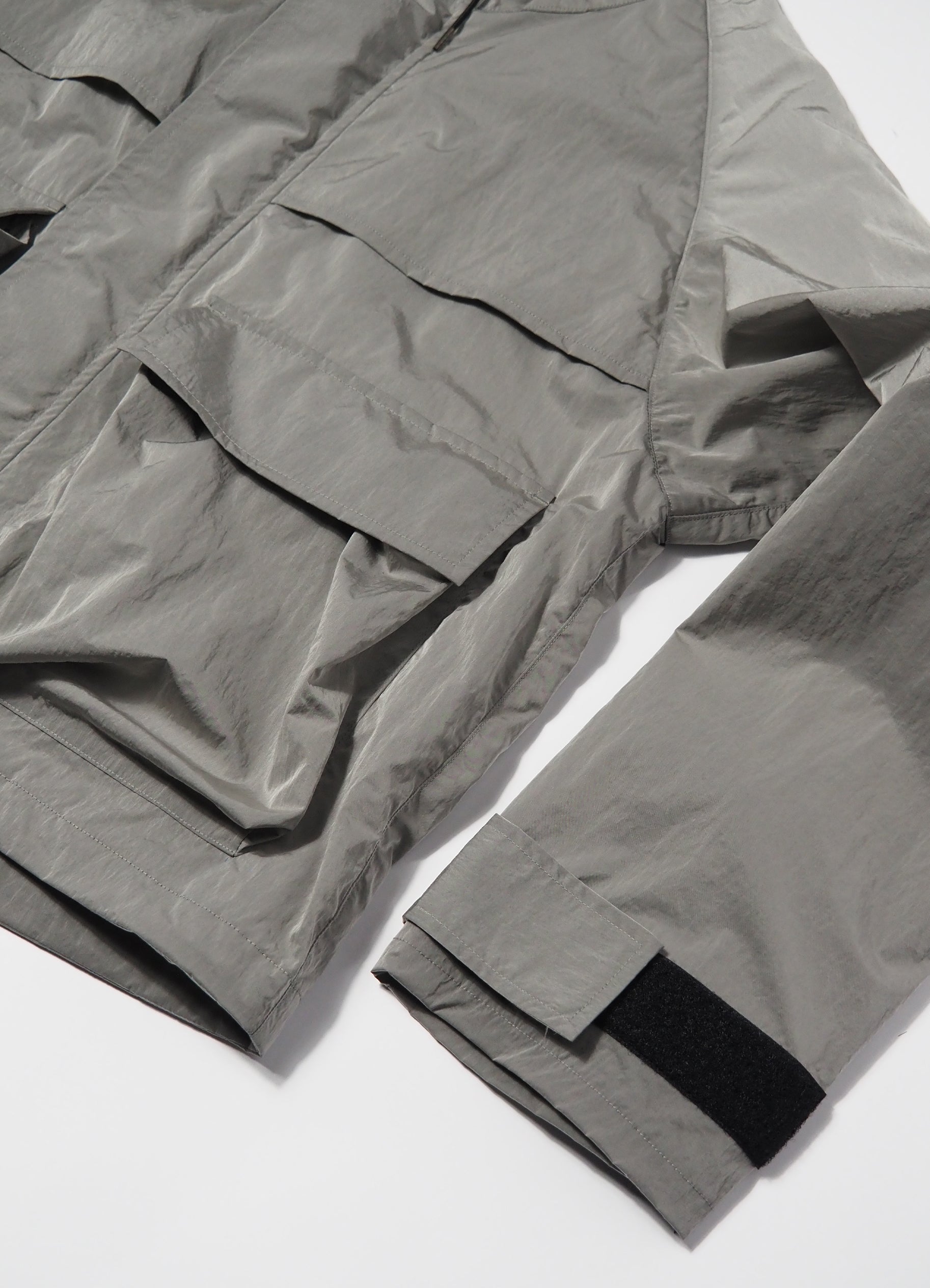 FIELD PARKA -RECYCLED NYLON CHAMBRAY TAFFETA-