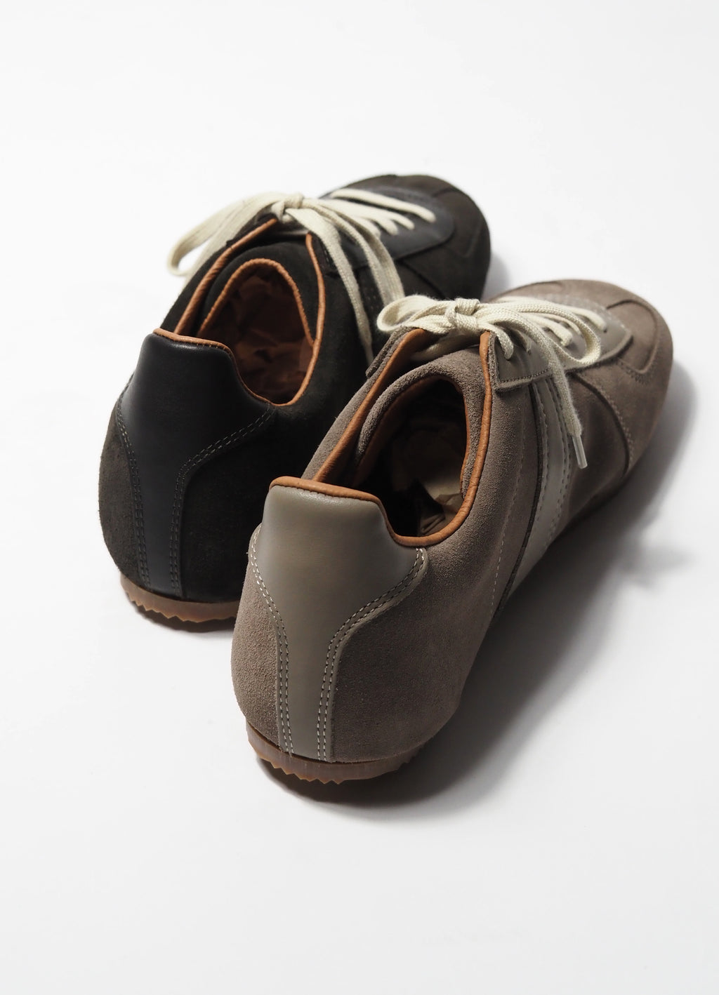 GERMAN MILITARY TRAINER [1714S]