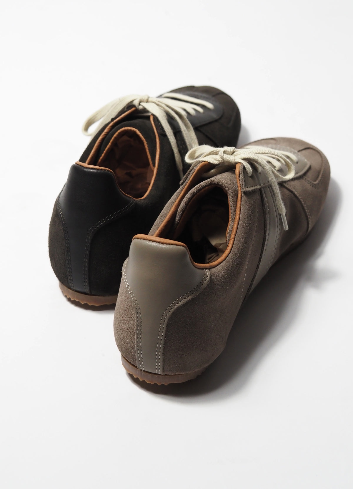 GERMAN MILITARY TRAINER [1714S]
