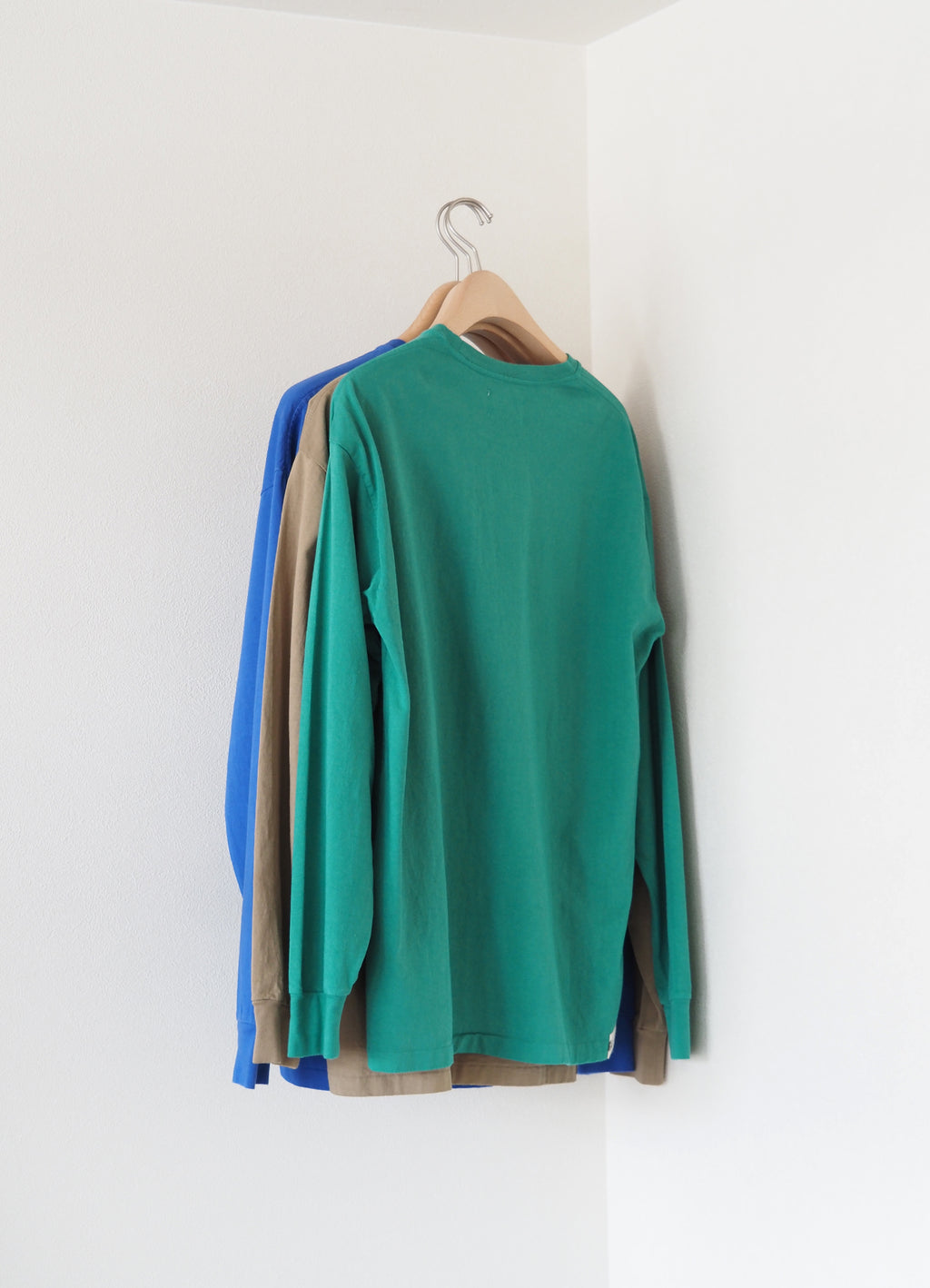 SOLID COLOR L/S TEE [CL231-063]<SALE>